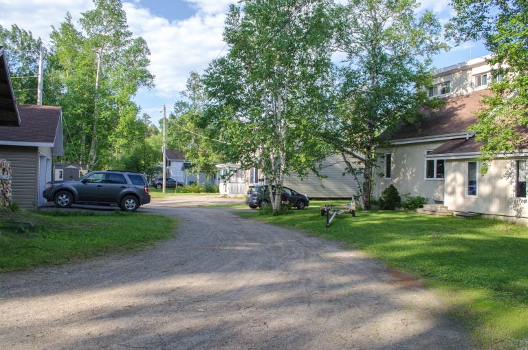 Read more about the article Installation septique communautaire au bord d’un lac – Étude de cas