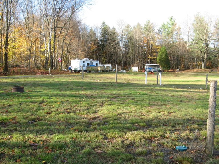 Read more about the article Installation septique pour un camping en bordure d’un lac au Québec – Étude de cas